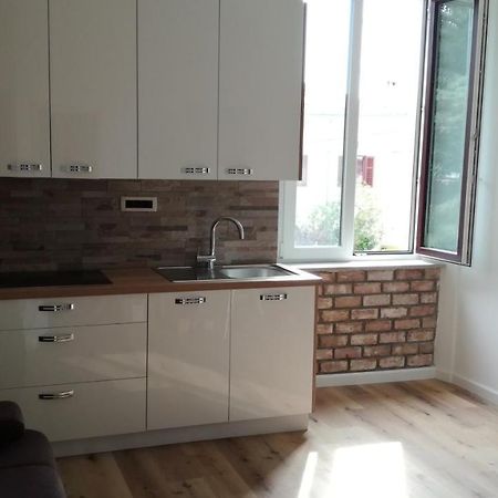 Apartmaji Apollonio إيزولا المظهر الخارجي الصورة
