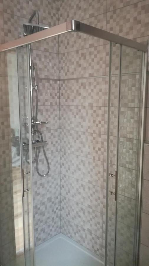 Apartmaji Apollonio إيزولا المظهر الخارجي الصورة