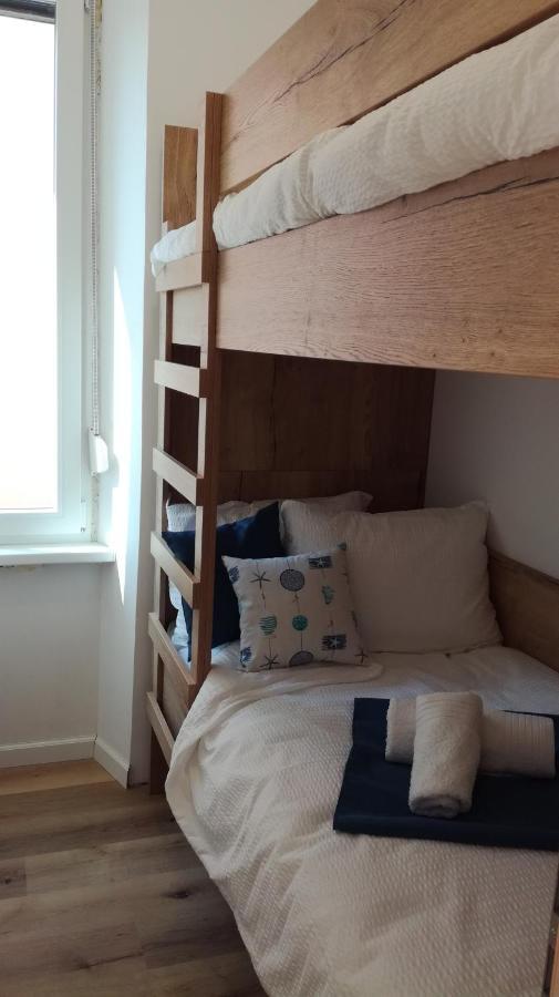 Apartmaji Apollonio إيزولا المظهر الخارجي الصورة