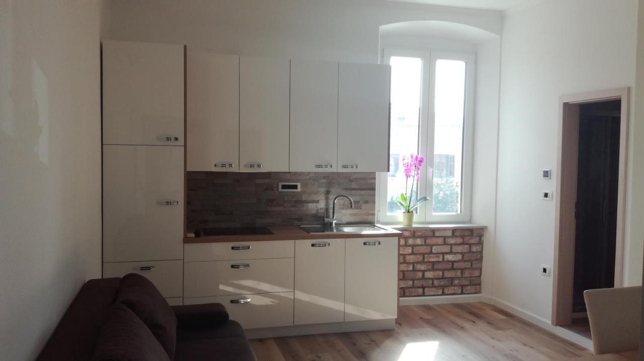 Apartmaji Apollonio إيزولا المظهر الخارجي الصورة